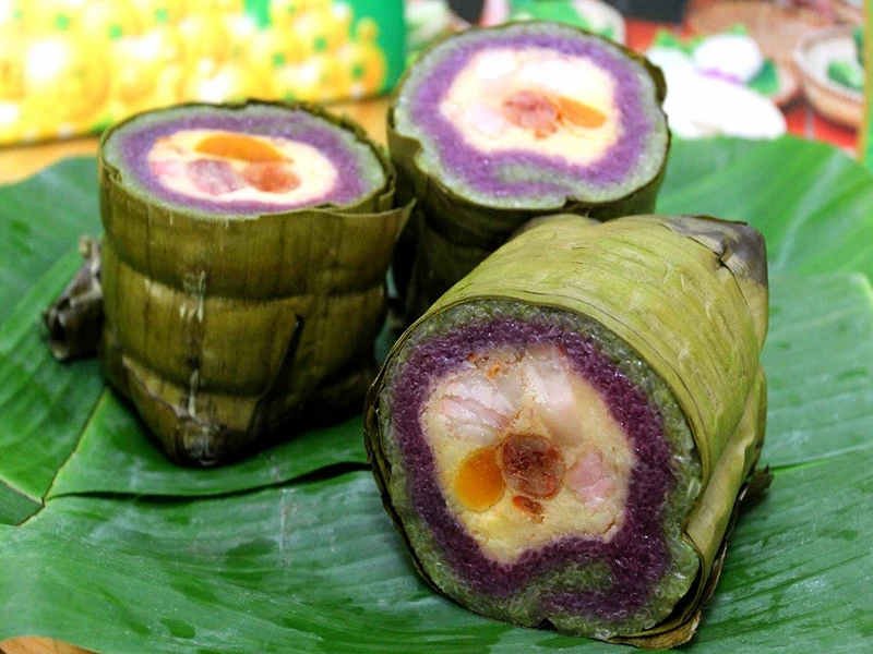 Bánh tét Trà Cuôn