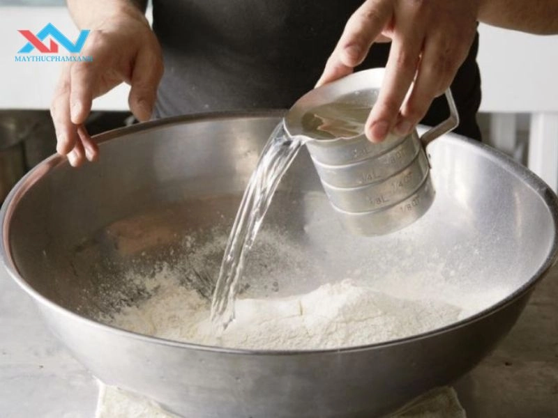 cách nhồi bột năng