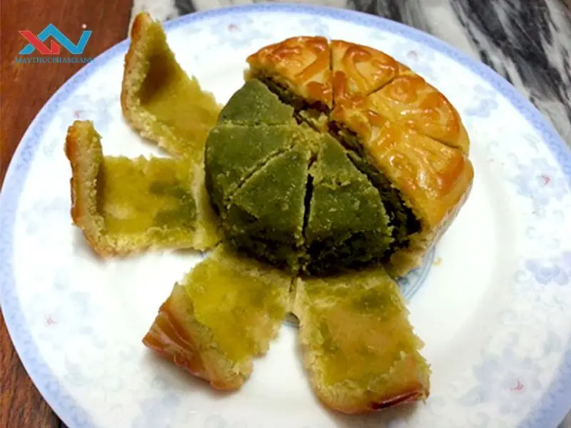 Bánh trung thu bị bở