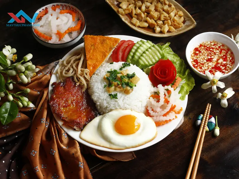 ướp thịt bán cơm tấm