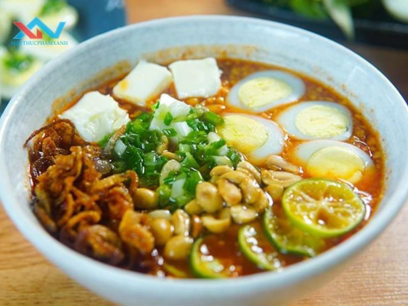 Các bước cách làm bánh tráng trộn không cần muối tôm