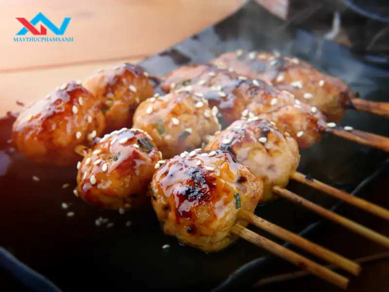 Món thịt gà viên nướng