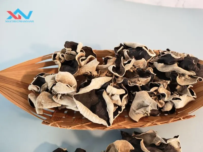 cách làm bánh giò bằng bột gạo